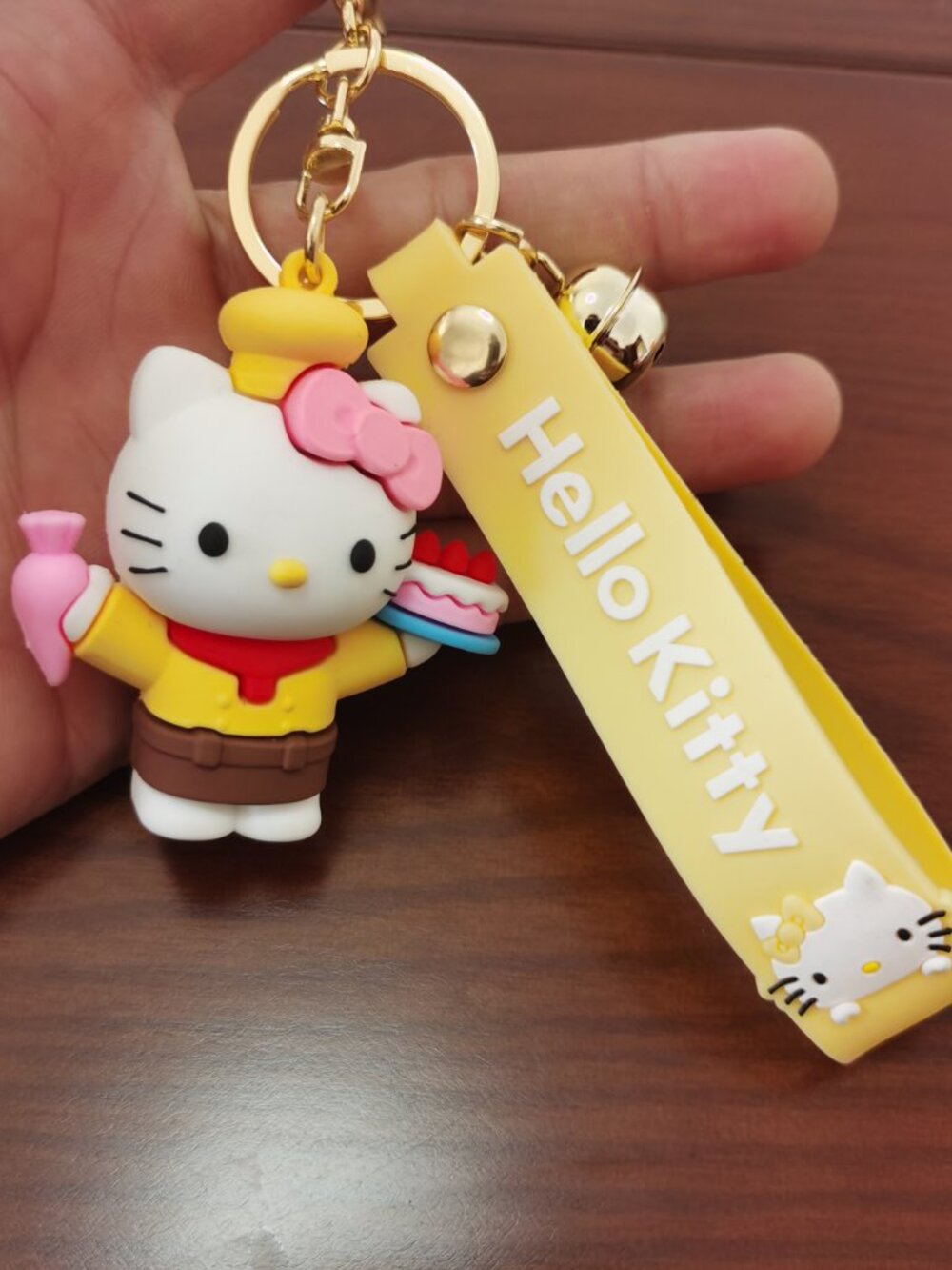 Hello Kitty Baker keychain